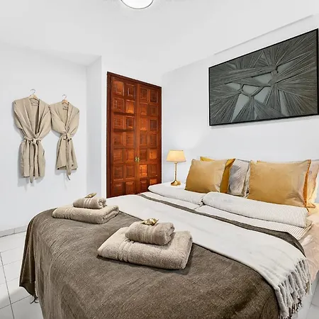 Ocean Breeze Tenerife Apartment